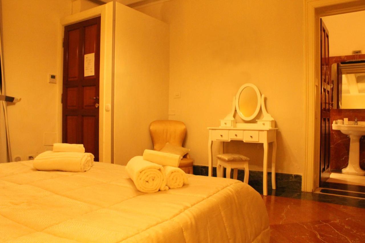Domus Dea B&B - Rome — Photos 3